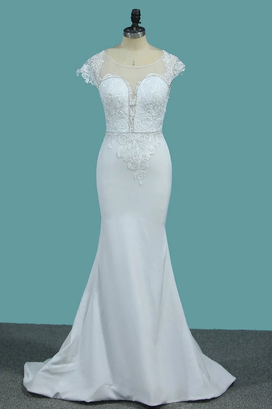 Bateau Beadings Long Mermaid Wedding Gown With Lace Appliques