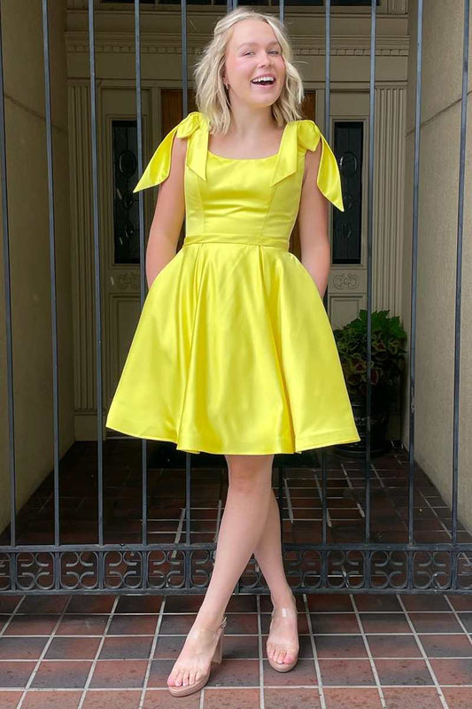 A-Line Yellow Bow-Strap Short Homecoming Dress with Pockets