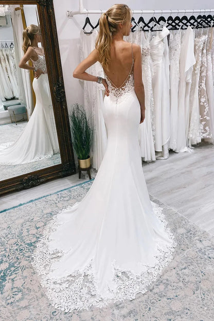 Stunning Mermaid V Neck White Satin Lace Wedding Dresses with Train