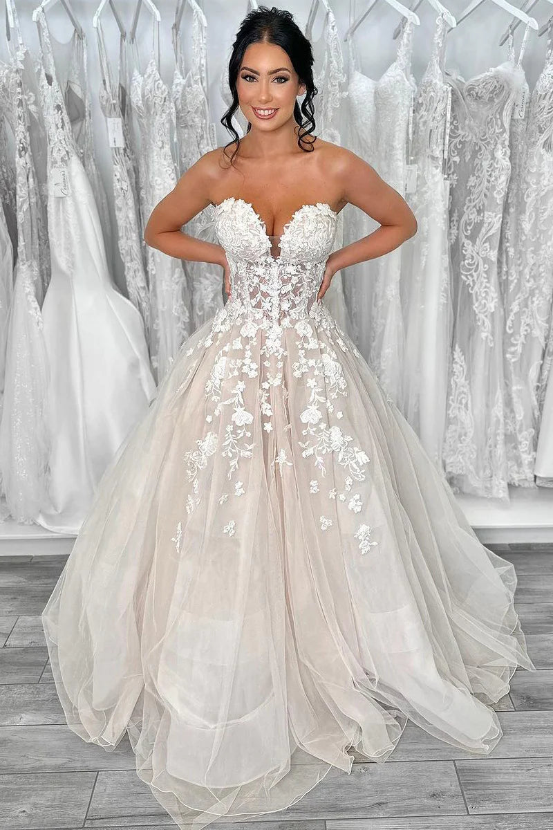 Ball Gown Sweetheart Tulle Wedding Dresses with Appliques