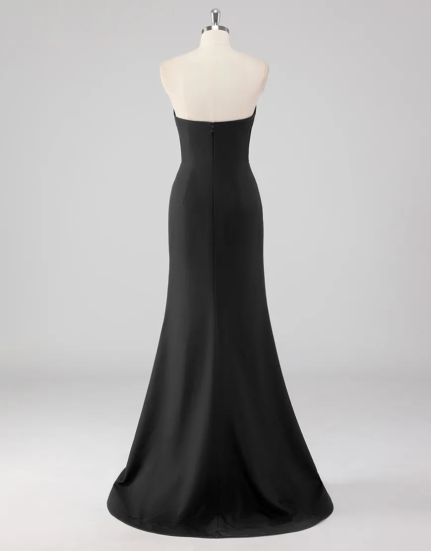 QIAIWAN's charming slim fit strapless sleeveless off shoulder ball gown