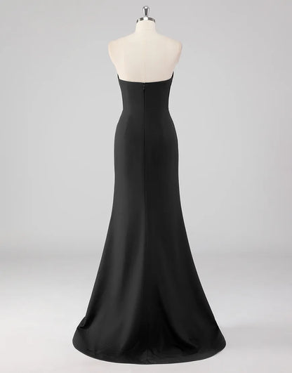 QIAIWAN's charming slim fit strapless sleeveless off shoulder ball gown