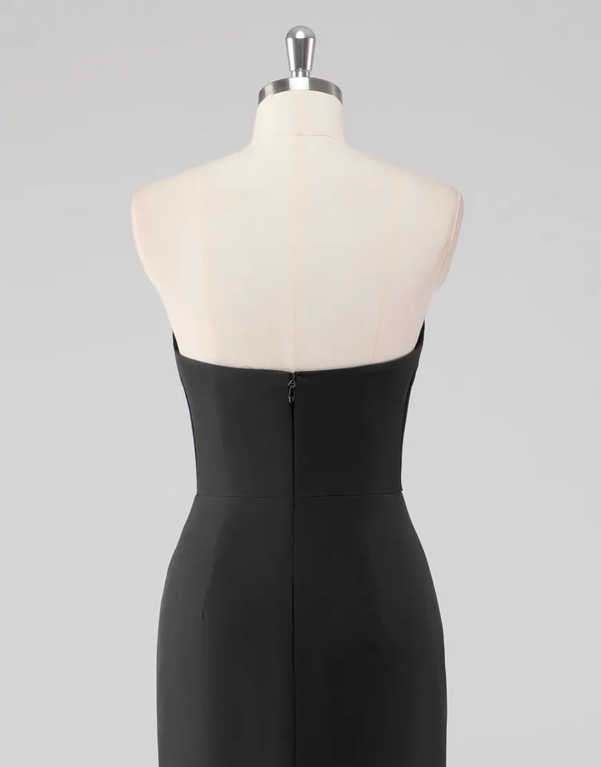 QIAIWAN's charming slim fit strapless sleeveless off shoulder ball gown