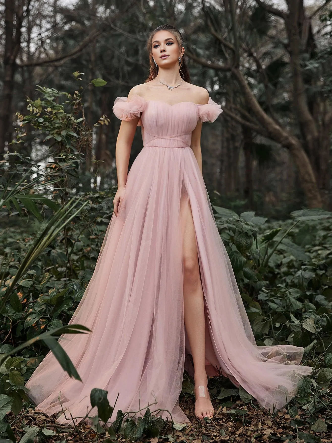 Elegant off shoulder sleeveless backless chiffon ball gown