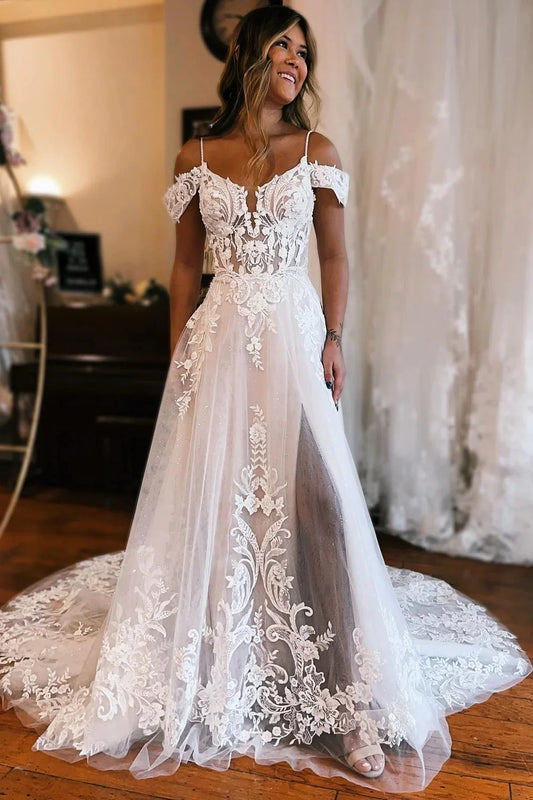 Gorgeous A-Line Cold Sleeves Tulle Lace Beach Wedding Dresses