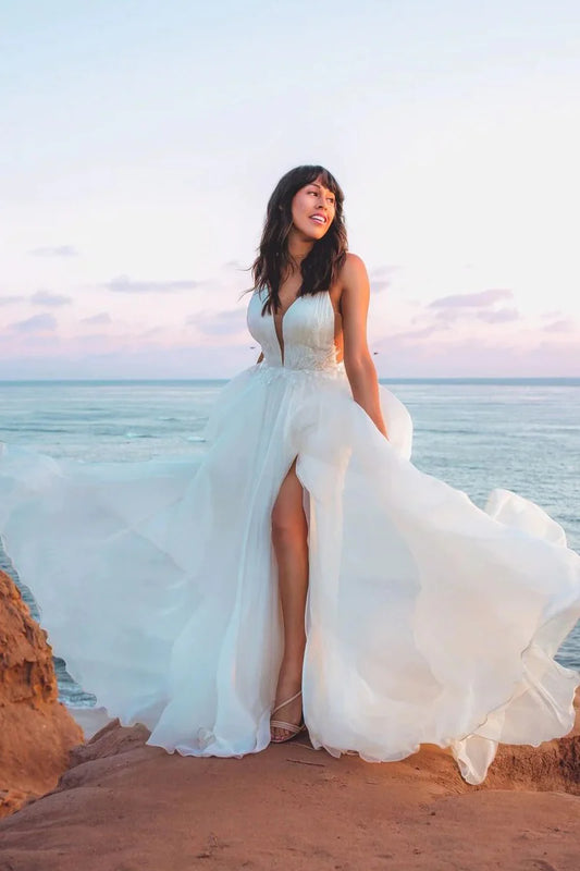 Bohemian A Line V Neck Tulle Wedding Dresses with Appliques