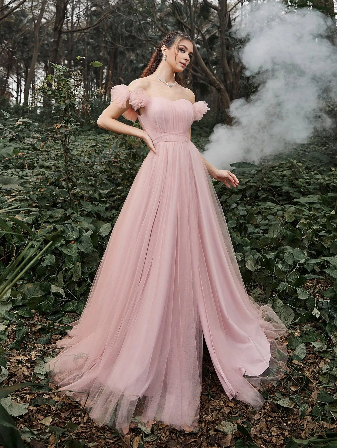 Elegant off shoulder sleeveless backless chiffon ball gown