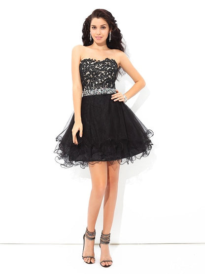 A-Line/Princess Sweetheart Applique Sleeveless Short Satin Cocktail Dresses