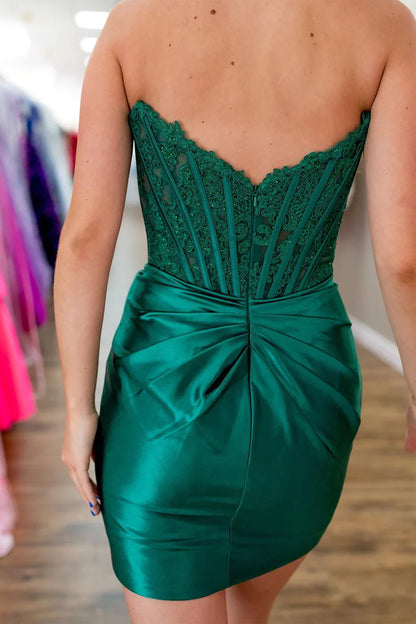 Green Strapless Satin Tight Homecoming Dresses with Appliques