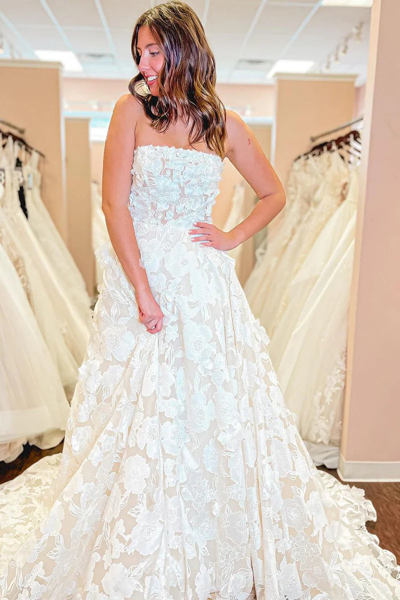 A-Line Strapless Floral Lace Wedding Dresses