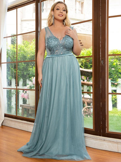 Plus Size Women's A-Line V-Neck Floral Lace Appliques Bridesmaid Dress