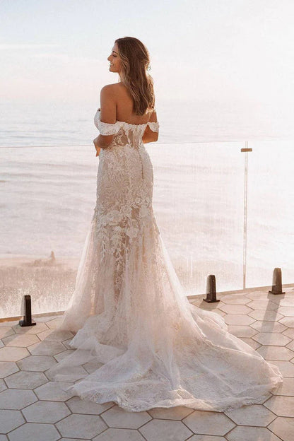 Charming Mermaid Off the Shoulder Tulle Wedding Dresses with Lace