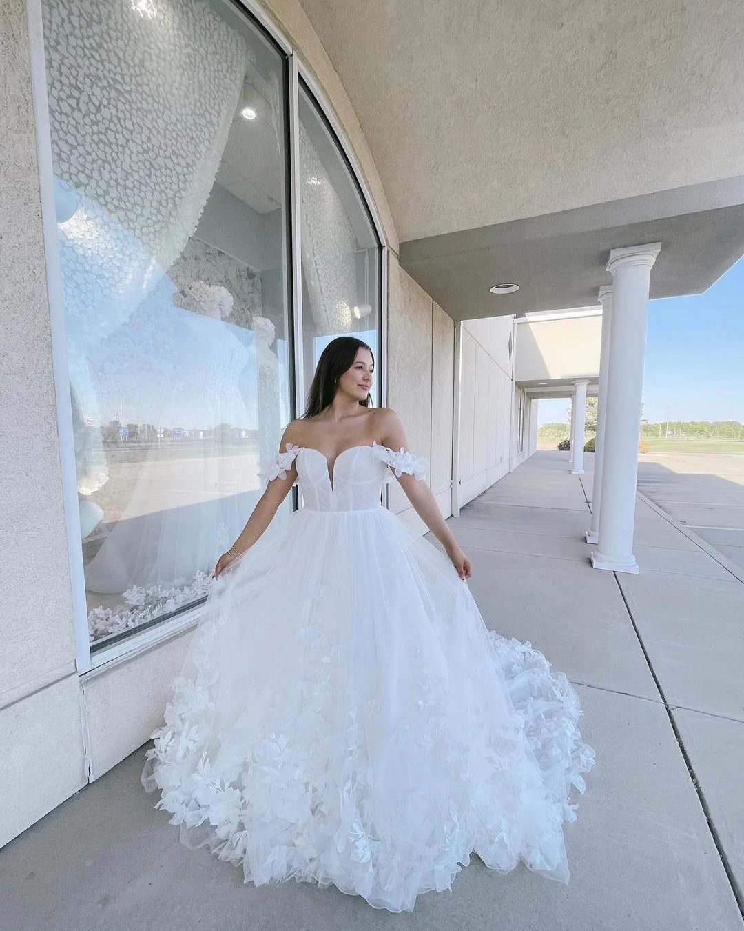 Fairy Ball Gown Sweetheart Tulle Long Wedding Dresses with 3D Flowers