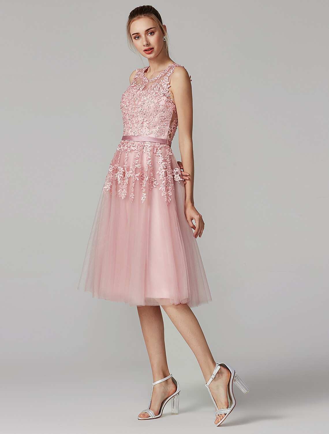 A-Line Cute Dress Cocktail Party Prom Knee Length Sleeveless Illusion Neck Tulle Over Lace with Beading Appliques