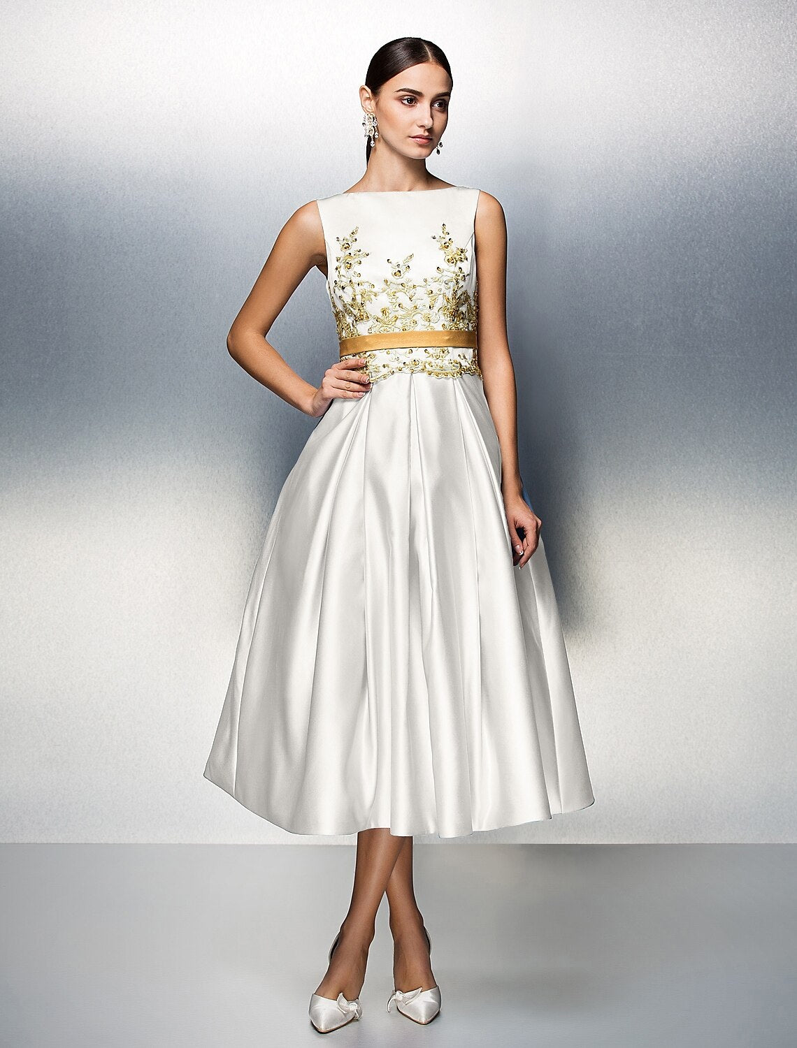 A-Line Cocktail Dresses Elegant Dress Wedding Guest Prom Tea Length Sleeveless Jewel Neck Satin V Back with Pleats Appliques