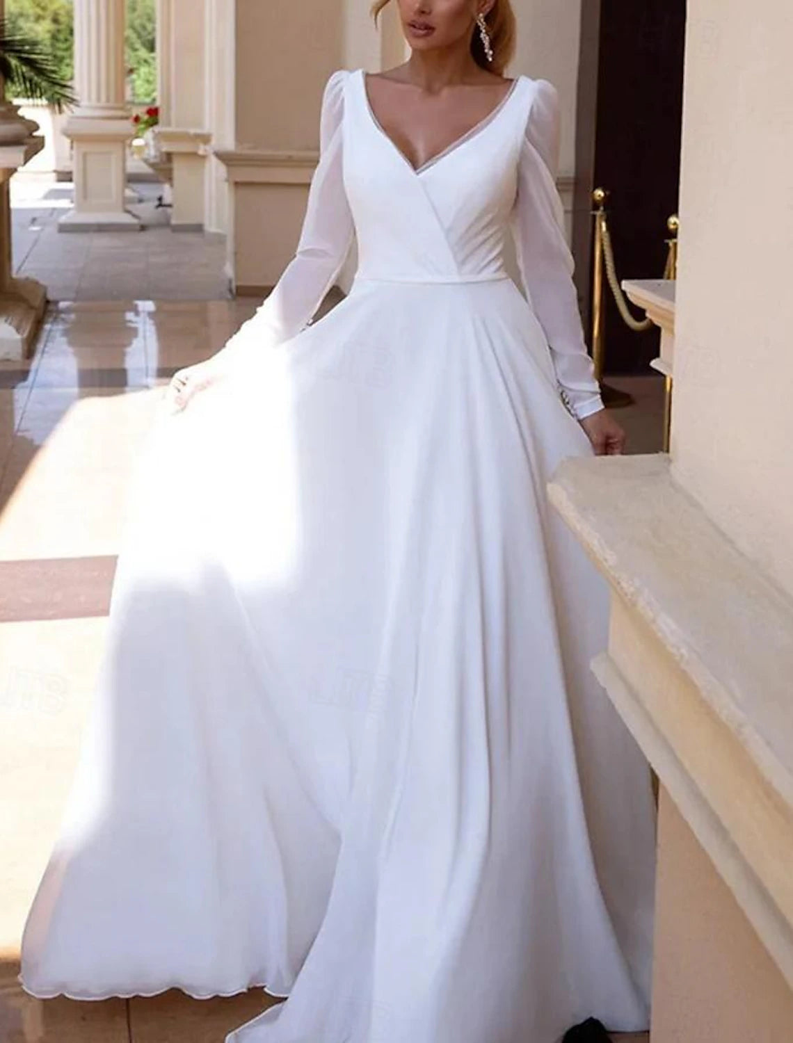 Simple Wedding Dresses A-Line V Neck Long Sleeve Floor Length Chiffon Bridal Gowns With Pleats Solid Color