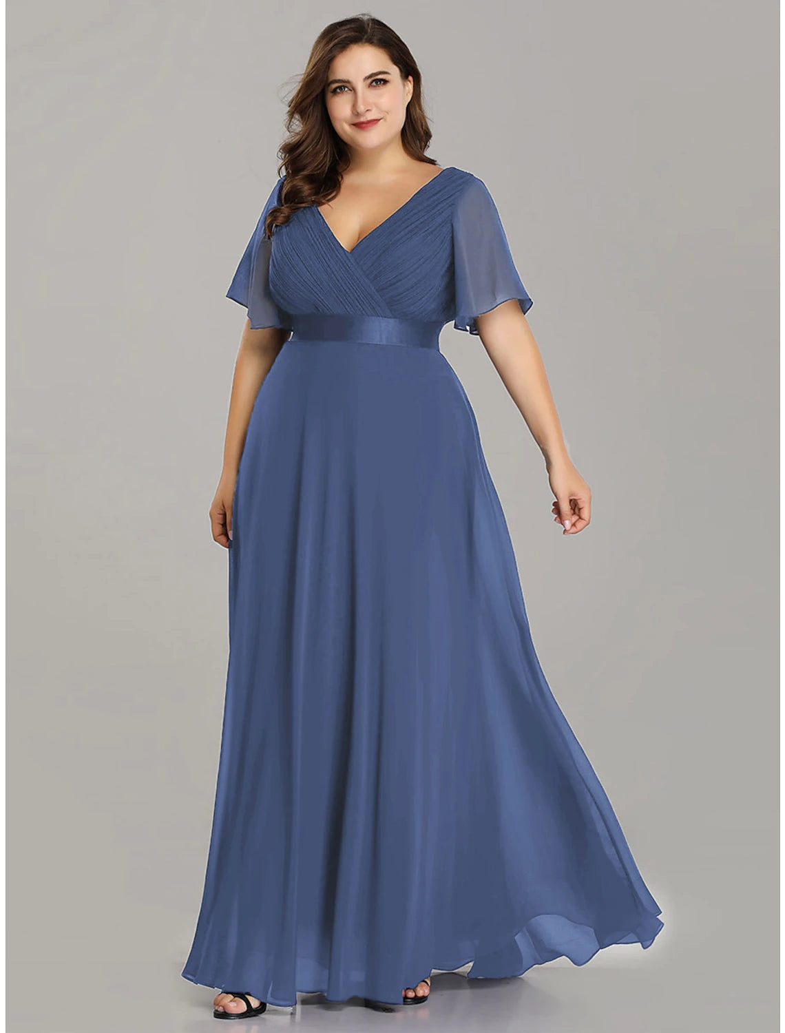 A-Line Mother of the Bride Dress Plus Size Elegant V Neck Floor Length Chiffon Short Sleeve with Sash / Ribbon Ruching