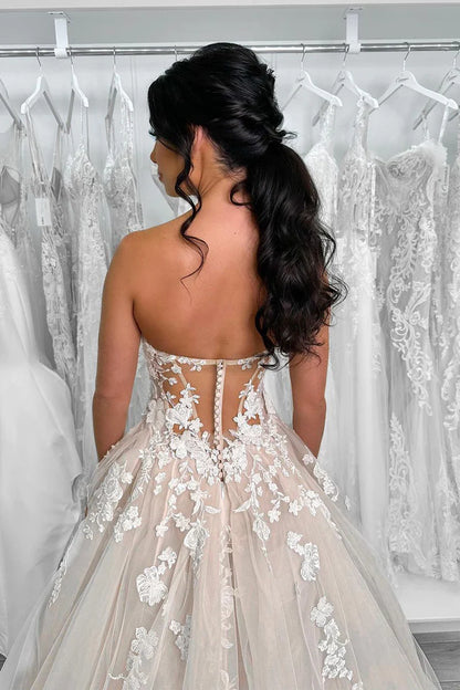 Ball Gown Sweetheart Tulle Wedding Dresses with Appliques