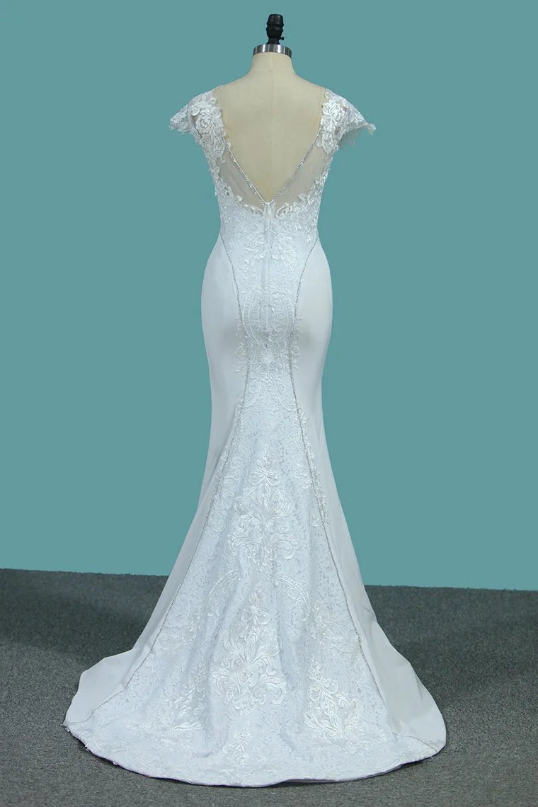 Bateau Beadings Long Mermaid Wedding Gown With Lace Appliques