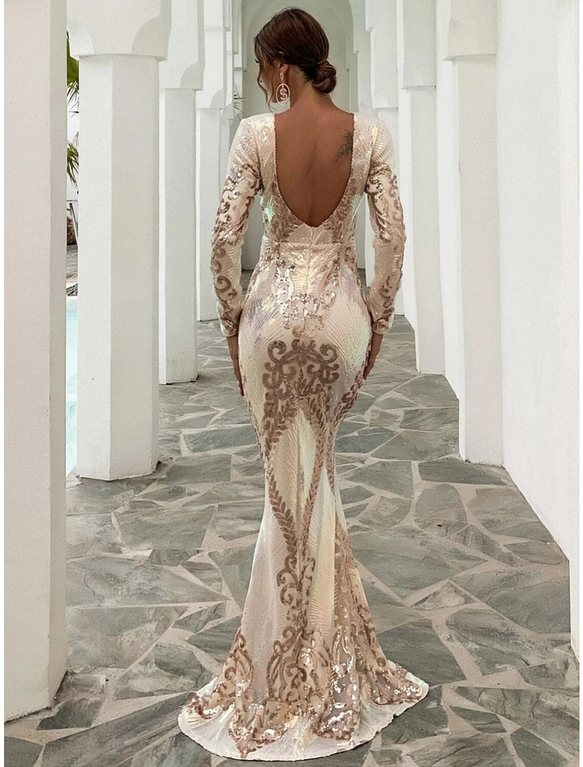 Mermaid / Trumpet Evening Gown Elegant Dress Formal Sweep / Brush Train Long Sleeve Scoop Neck Sequined with Glitter Pleats