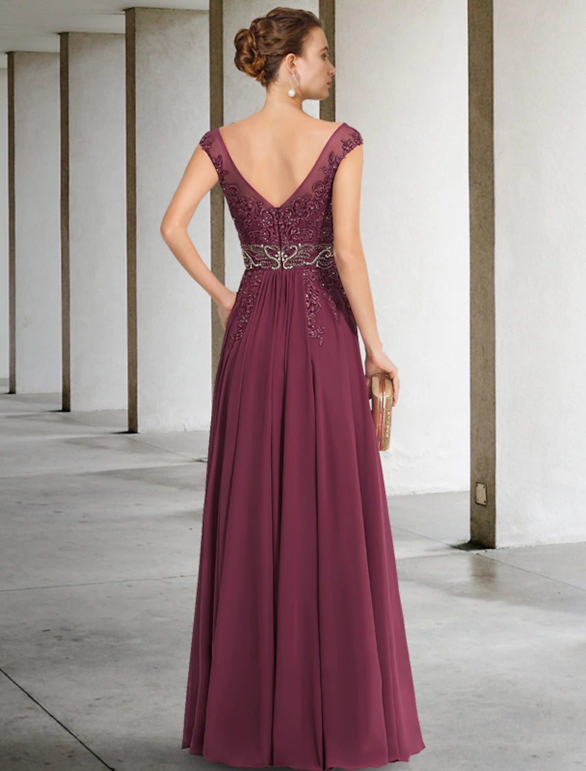 A-Line Mother of the Bride Dress Luxurious Elegant V Neck Floor Length Chiffon Lace Sleeveless with Sash / Ribbon Beading Split Front