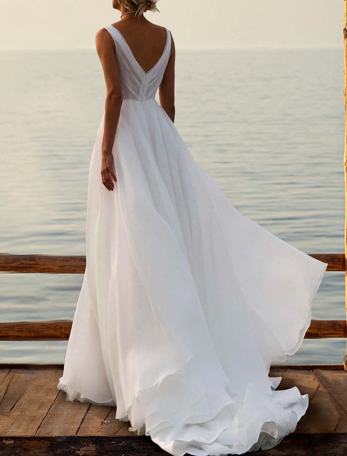 Beach Boho Wedding Dresses A-Line V Neck Sleeveless Court Train Chiffon Bridal Gowns With Split Front Solid Color