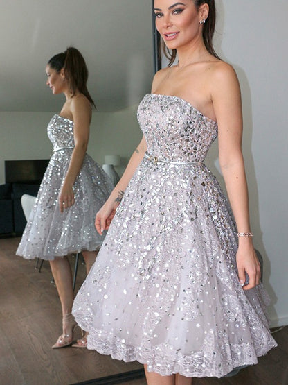 A-Line/Princess Strapless Sleeveless Sequin Knee-Length Tulle Homecoming Dresses