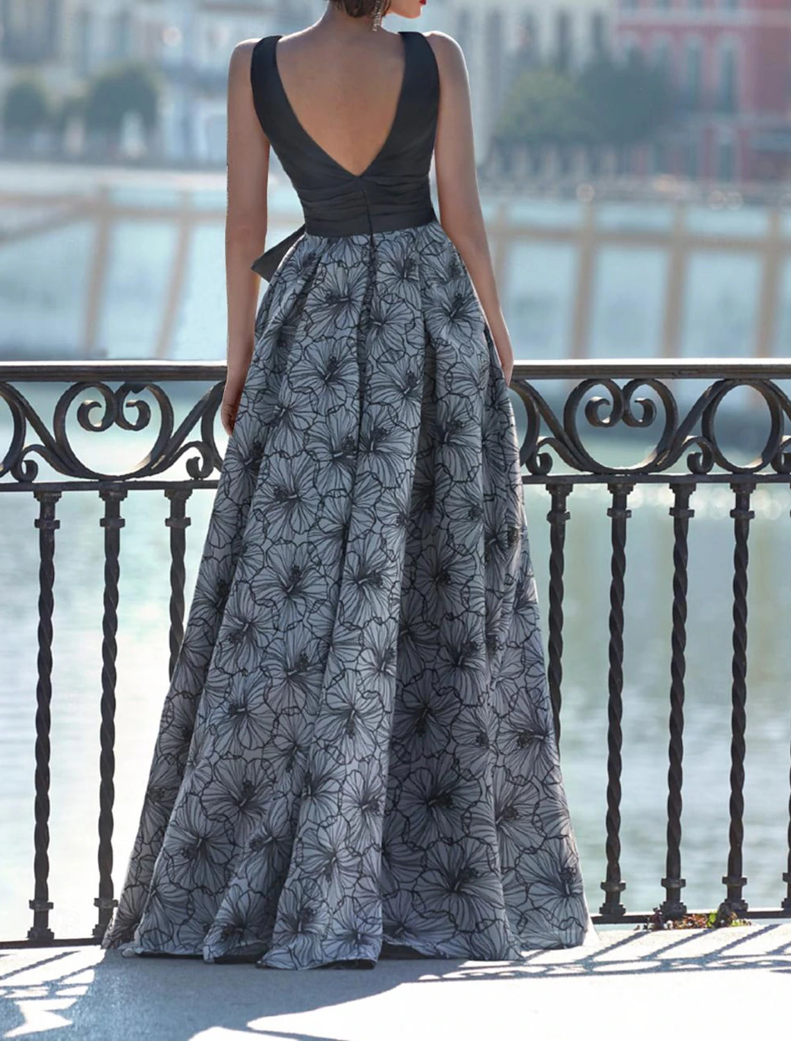 A-Line Evening Gown Elegant Dress Masquerade Prom Floor Length Sleeveless V Neck Satin with Slit Embroidery