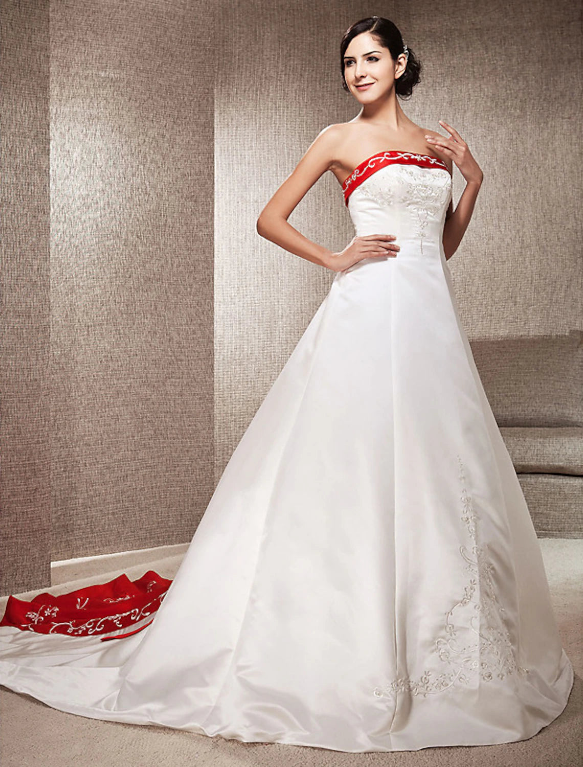 Open Back Wedding Dresses Sweep / Brush Train Ball Gown Strapless Strapless Satin With Embroidery Appliques  Bridal Gowns