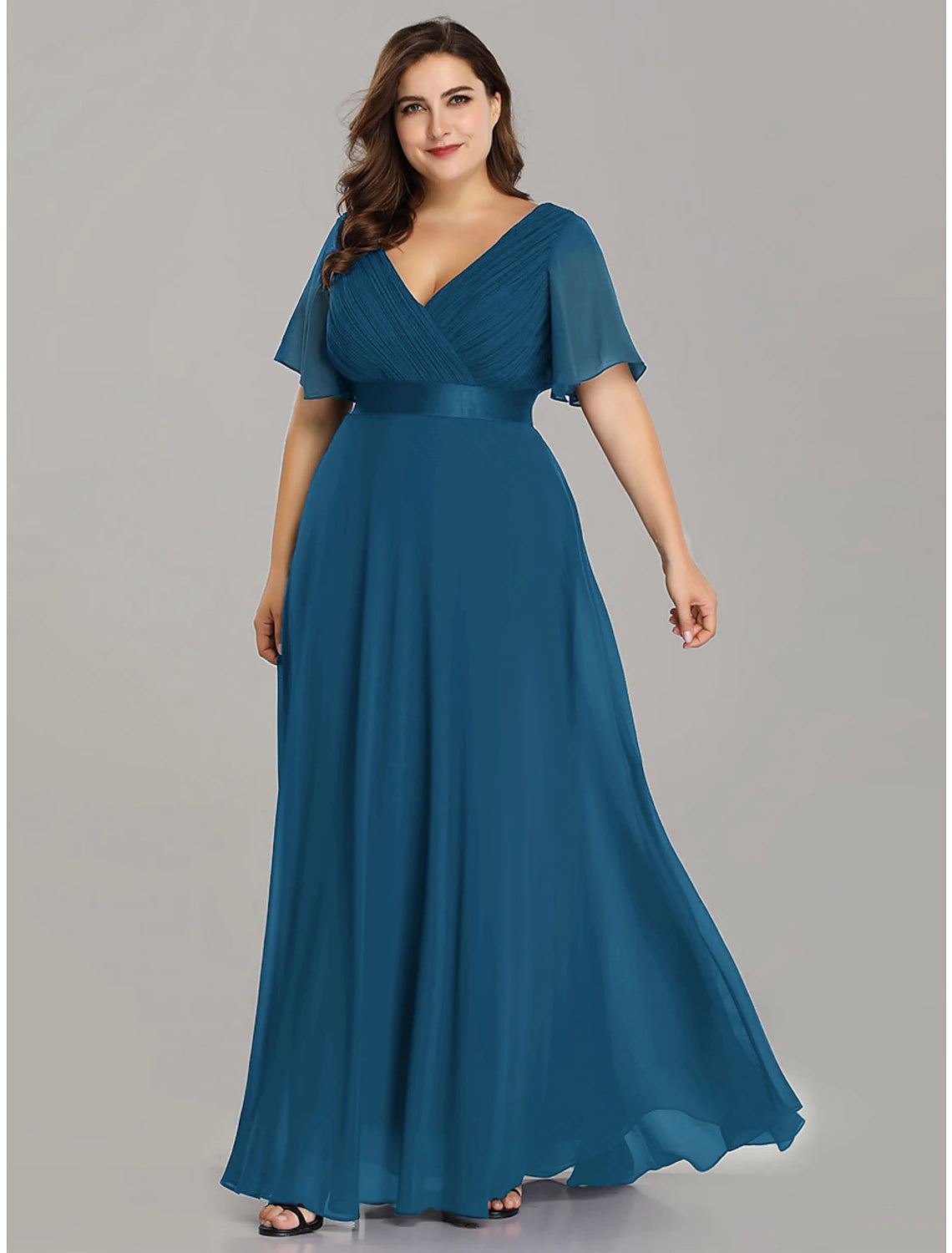 A-Line Mother of the Bride Dress Plus Size Elegant V Neck Floor Length Chiffon Short Sleeve with Sash / Ribbon Ruching