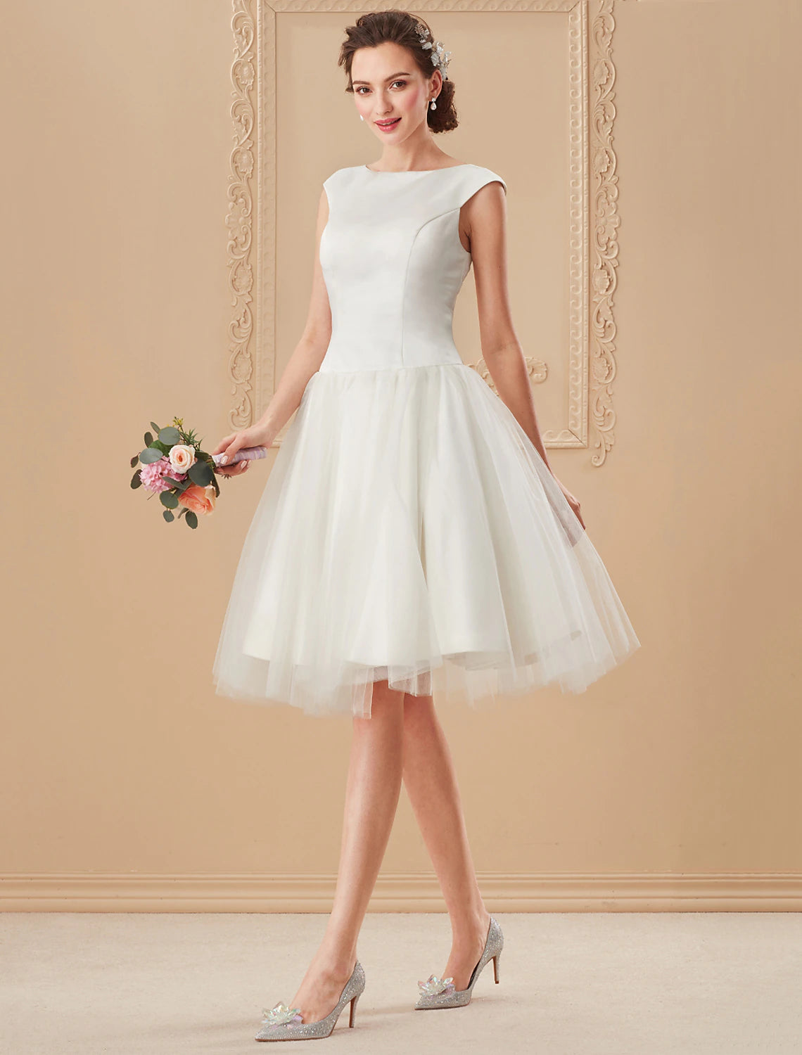 Beach Little White Dresses Wedding Dresses A-Line Scoop Neck Cap Sleeve Knee Length Satin Bridal Gowns With Draping