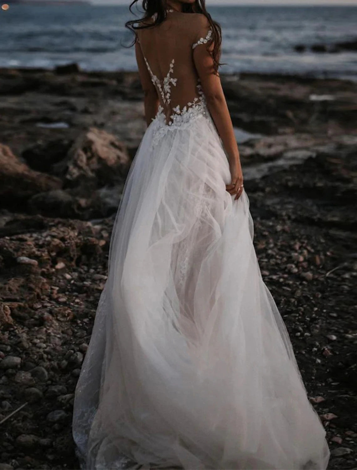 Beach Open Back Boho Wedding Dresses A-Line Off Shoulder Cap Sleeve Court Train Lace Bridal Gowns With Appliques Solid Color Summer Fall Wedding Party, Women's Clothing