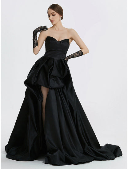 A-Line Evening Gown Vintage Dress Carnival Masquerade Sweep / Brush Train Sleeveless Sweetheart Satin with Ruched Slit