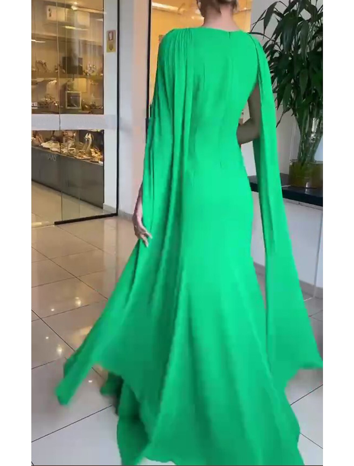 A-Line Evening Gown Elegant Dress Wedding Guest Black Tie Floor Length Long Sleeve Jewel Neck Capes Stretch Chiffon with Appliques