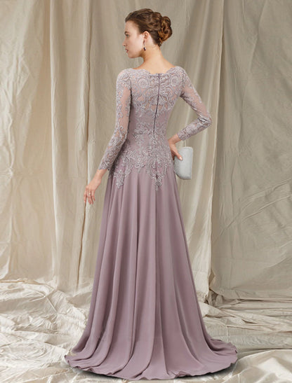 A-Line Mother of the Bride Dress Elegant Jewel Neck Sweep / Brush Train Chiffon Lace Long Sleeve with Pleats Appliques