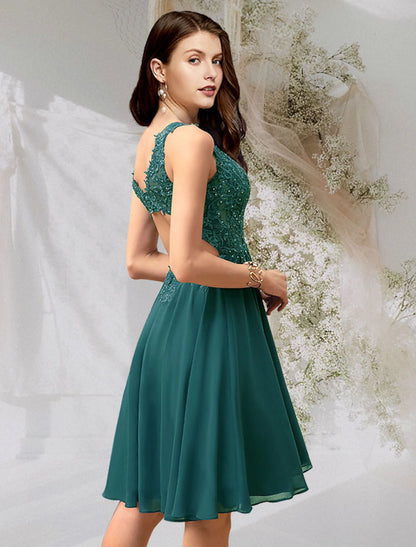 A-Line Cocktail Dresses Elegant Dress Homecoming Graduation Short / Mini Sleeveless V Neck Chiffon Backless with Beading Lace Insert