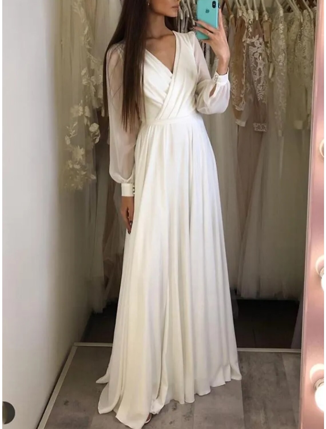 Little White Dresses Wedding Dresses A-Line V Neck Long Sleeve Sweep / Brush Train Chiffon Bridal Gowns With Pleats Solid Color