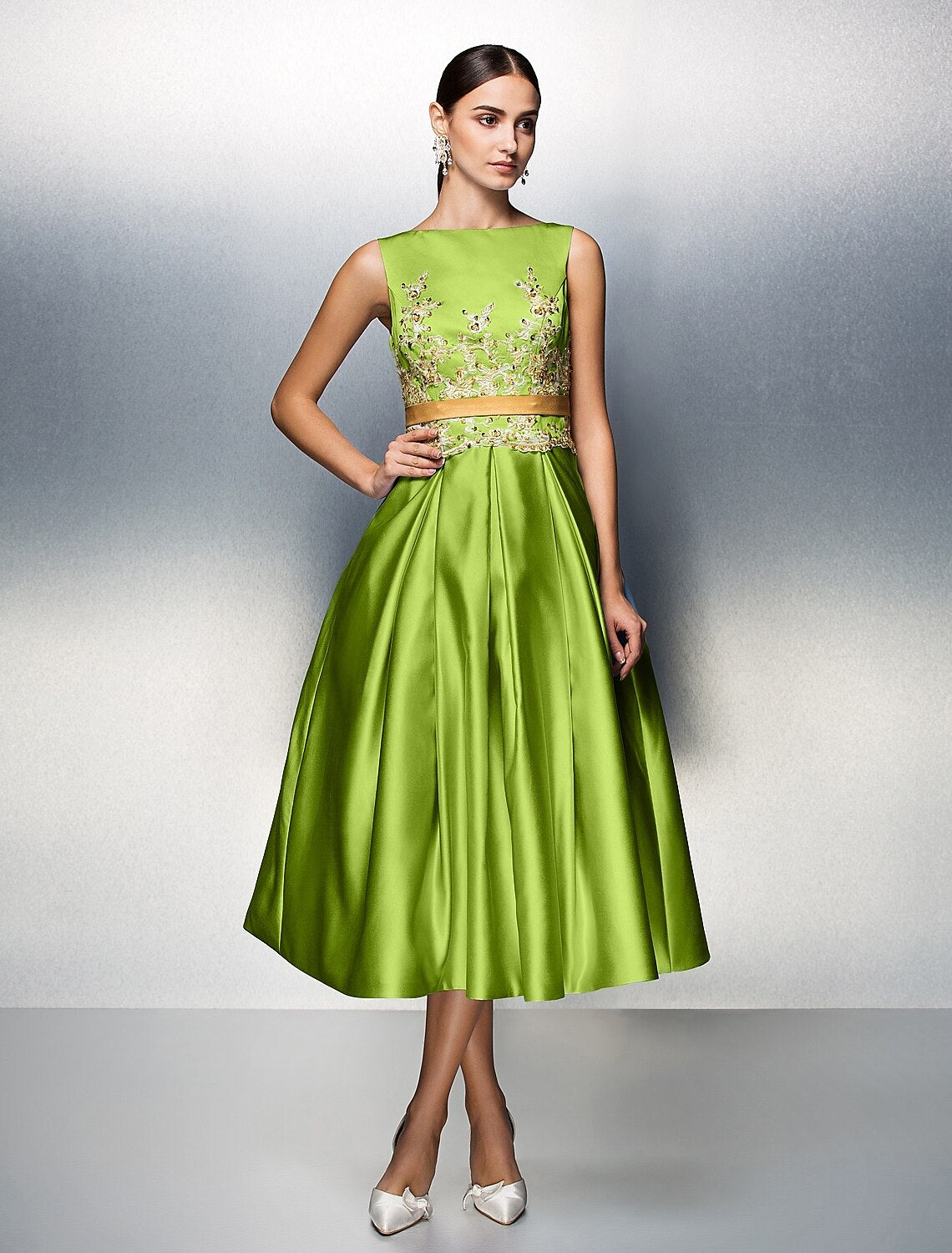 A-Line Cocktail Dresses Elegant Dress Wedding Guest Prom Tea Length Sleeveless Jewel Neck Satin V Back with Pleats Appliques