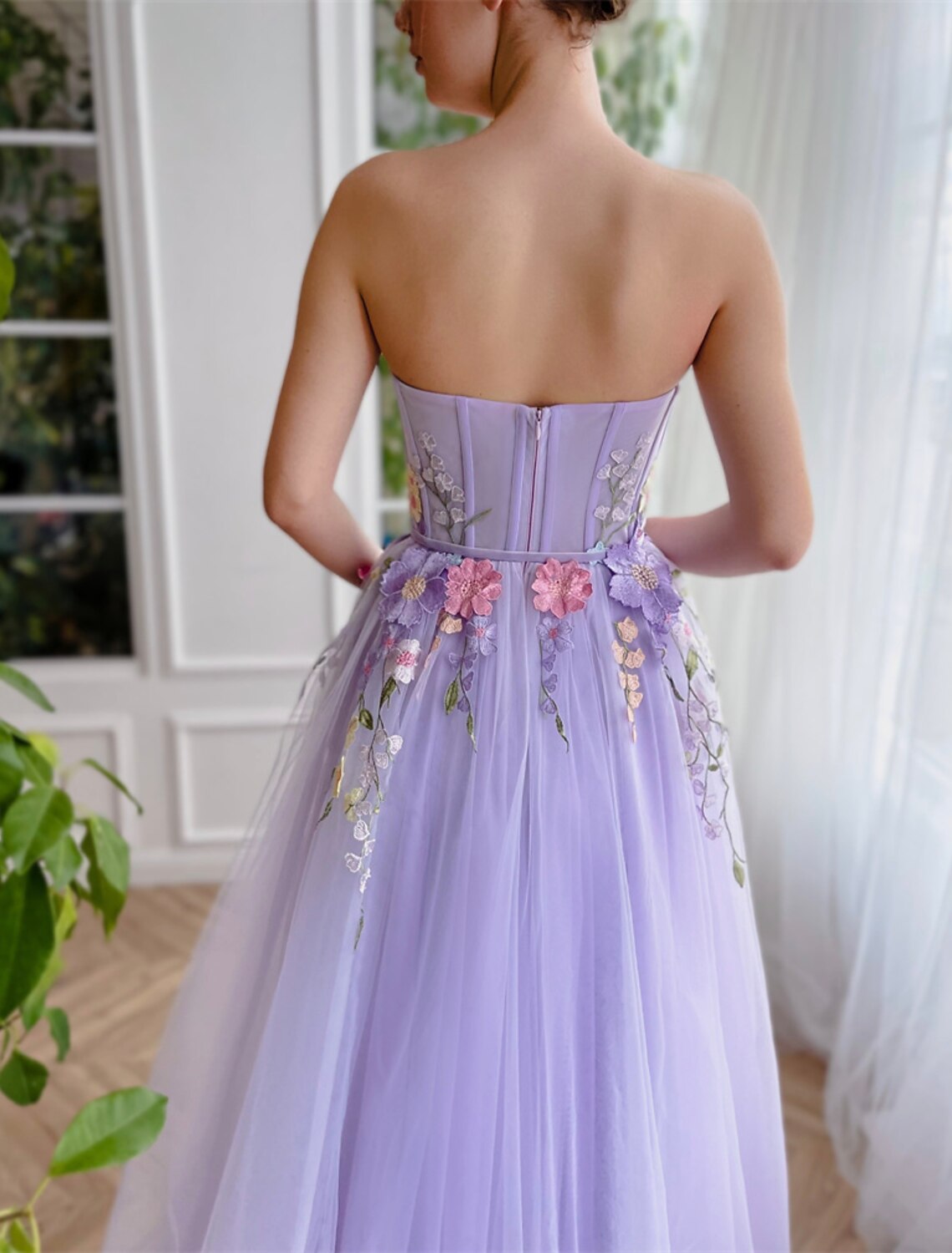 A-Line Evening Gown Floral Dress Wedding Court Train Sleeveless Strapless Tulle with Appliques