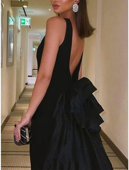 A-Line Evening Gown Elegant Dress Formal Court Train Black Dress Sleeveless Jewel Neck Satin with Bow(s) Pleats 2023