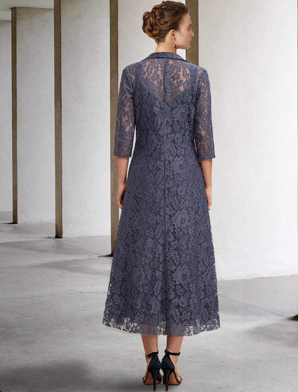 A-Line Mother of the Bride Dress Elegant V Neck Tea Length Chiffon Lace Sleeveless Jacket Dresses with Tier Solid Color